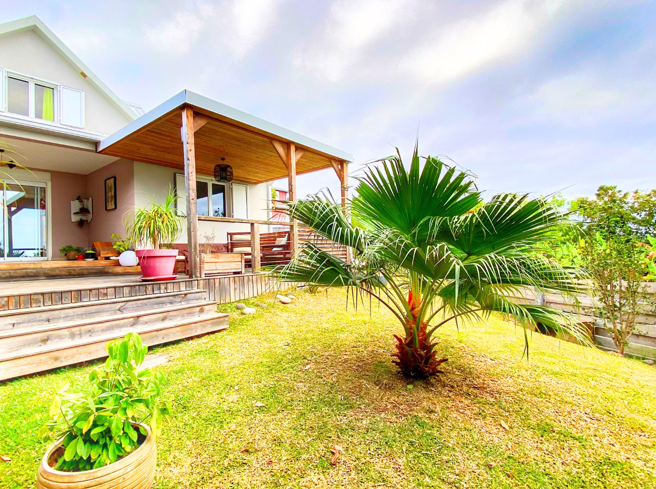 VILLA T5 - 4 Chambres - vue mer - Piton bois de nèfles