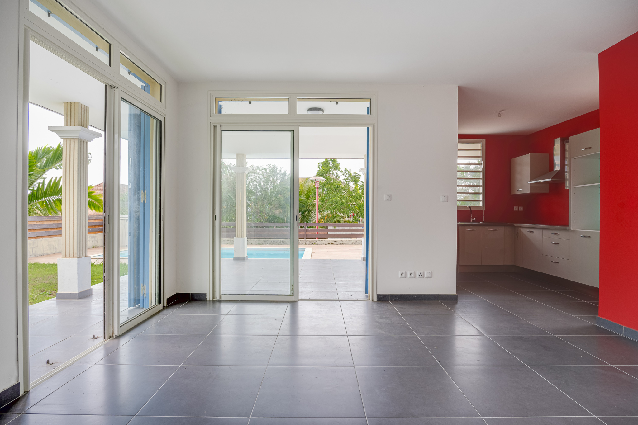 NOUVEAUTE VILLA T5 AVEC PISCINE (SAINT PAUL)