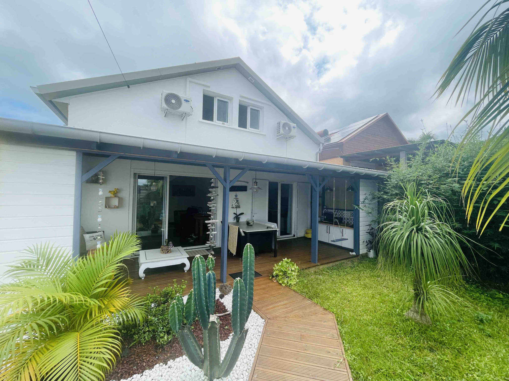 RARE SUR LE SECTEUR MAISON T5 A LA POSSESSION (RAVINE A MALHEUR)