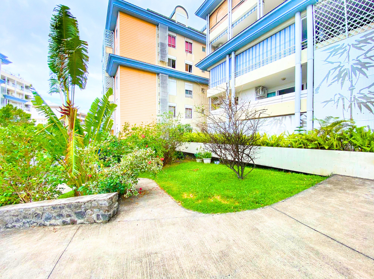 T1bis - T2 loué - Proche CADJEE