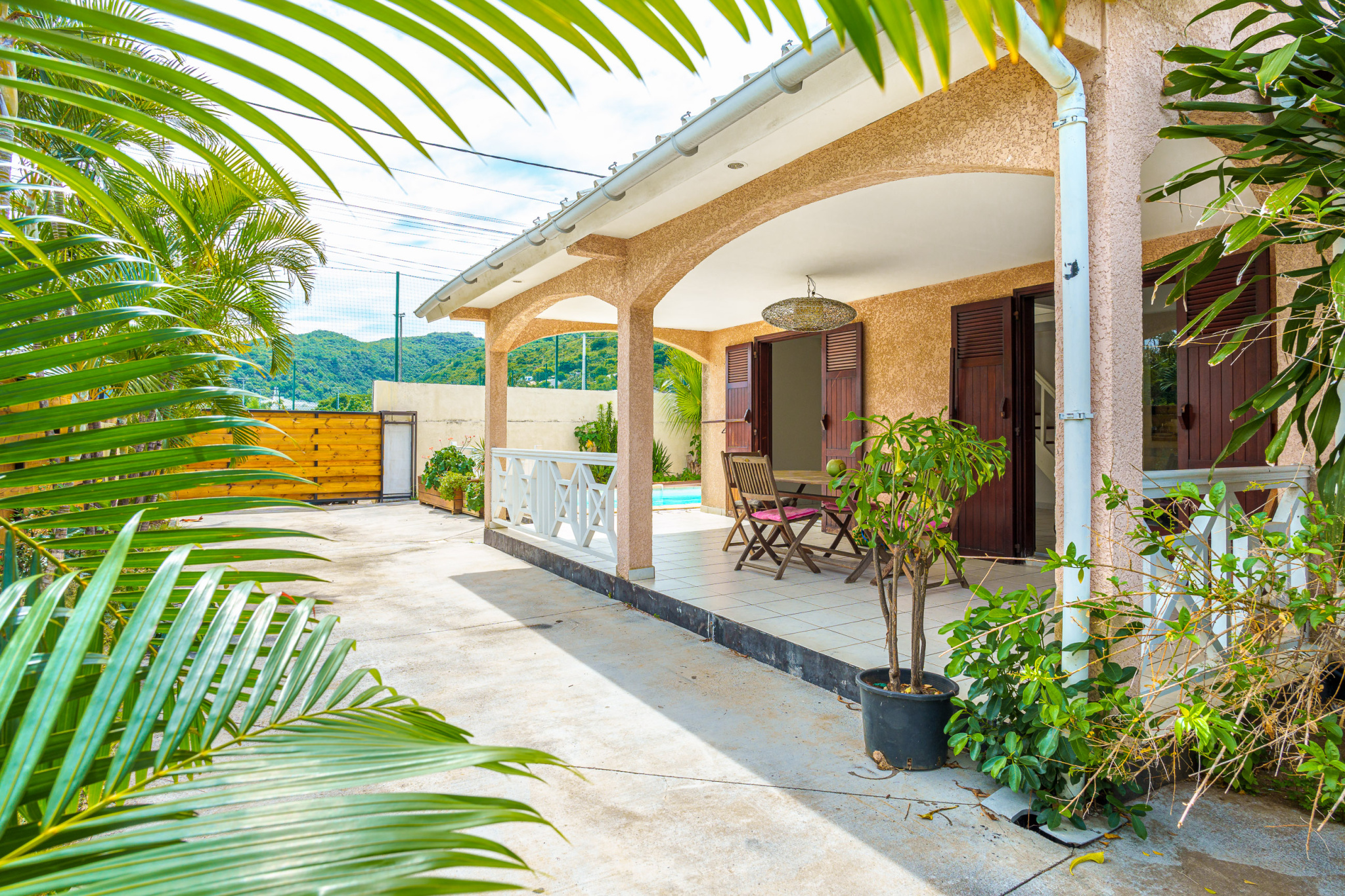 NOUVEAUTE A SAISIR A LA POSSESSION