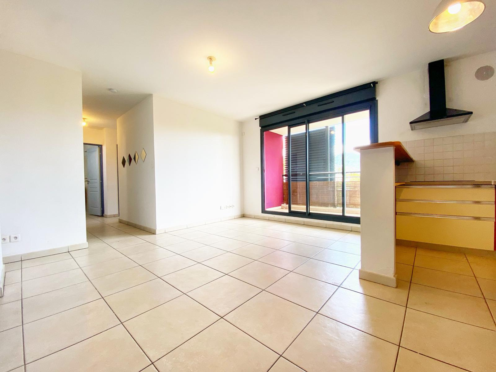 Appartement T3 - Vue mer et montagne - Libre