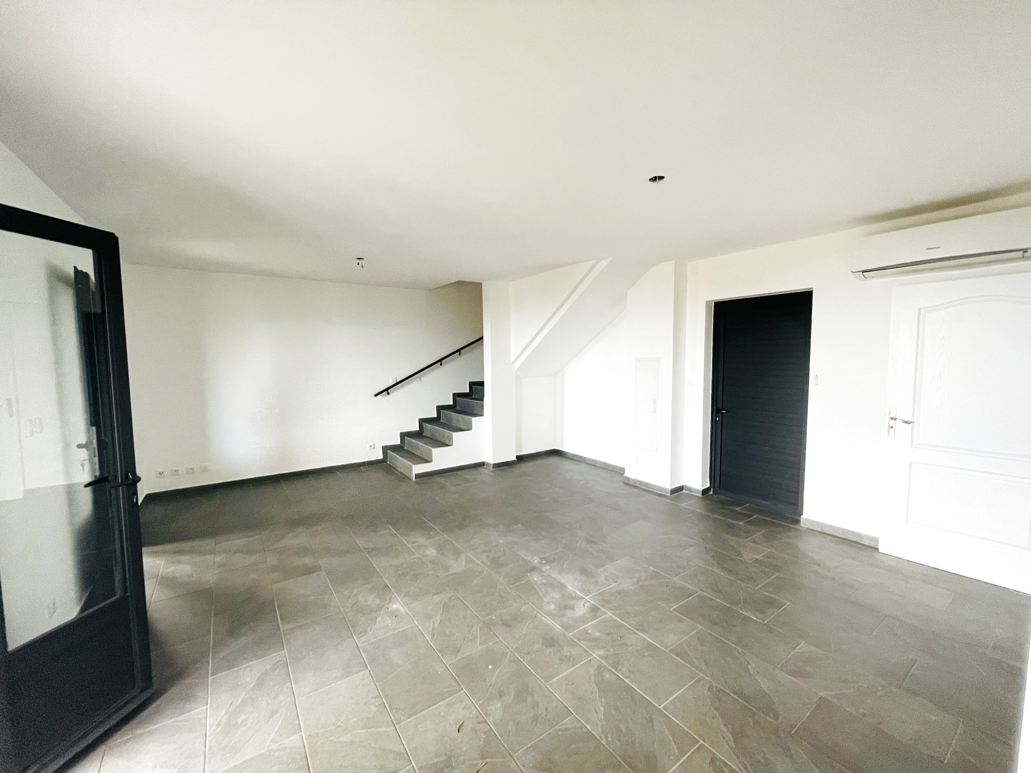 LA POSSESSION (SAINTE THERESE) - VILLA T4 96m2