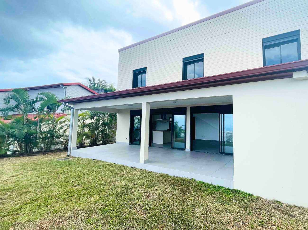 VILLA T5 VUE MER -  LA POSSESSION (QUARTIER RAVINE A MALHEUR)