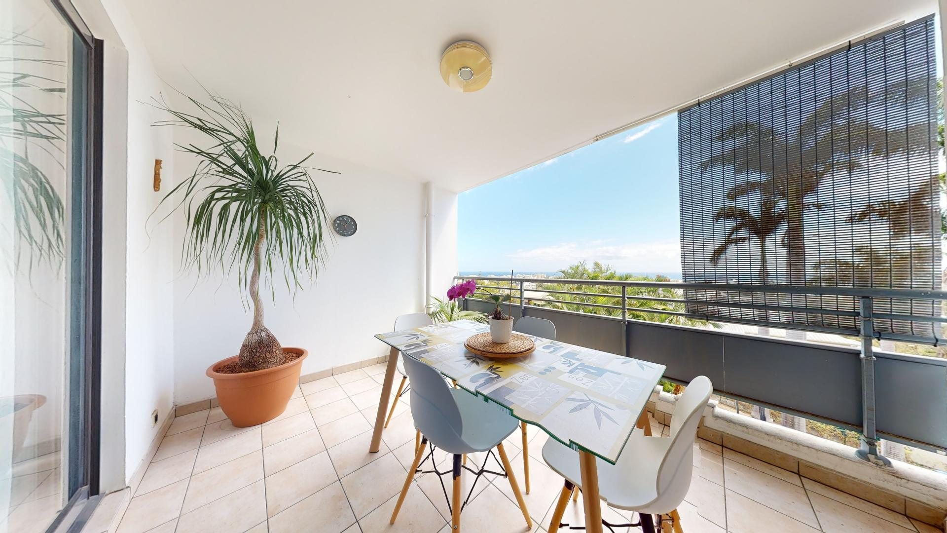 ST DENIS (BAS DE BELLEPIERRE) - APPARTEMENT T3 64m2 VUE MER