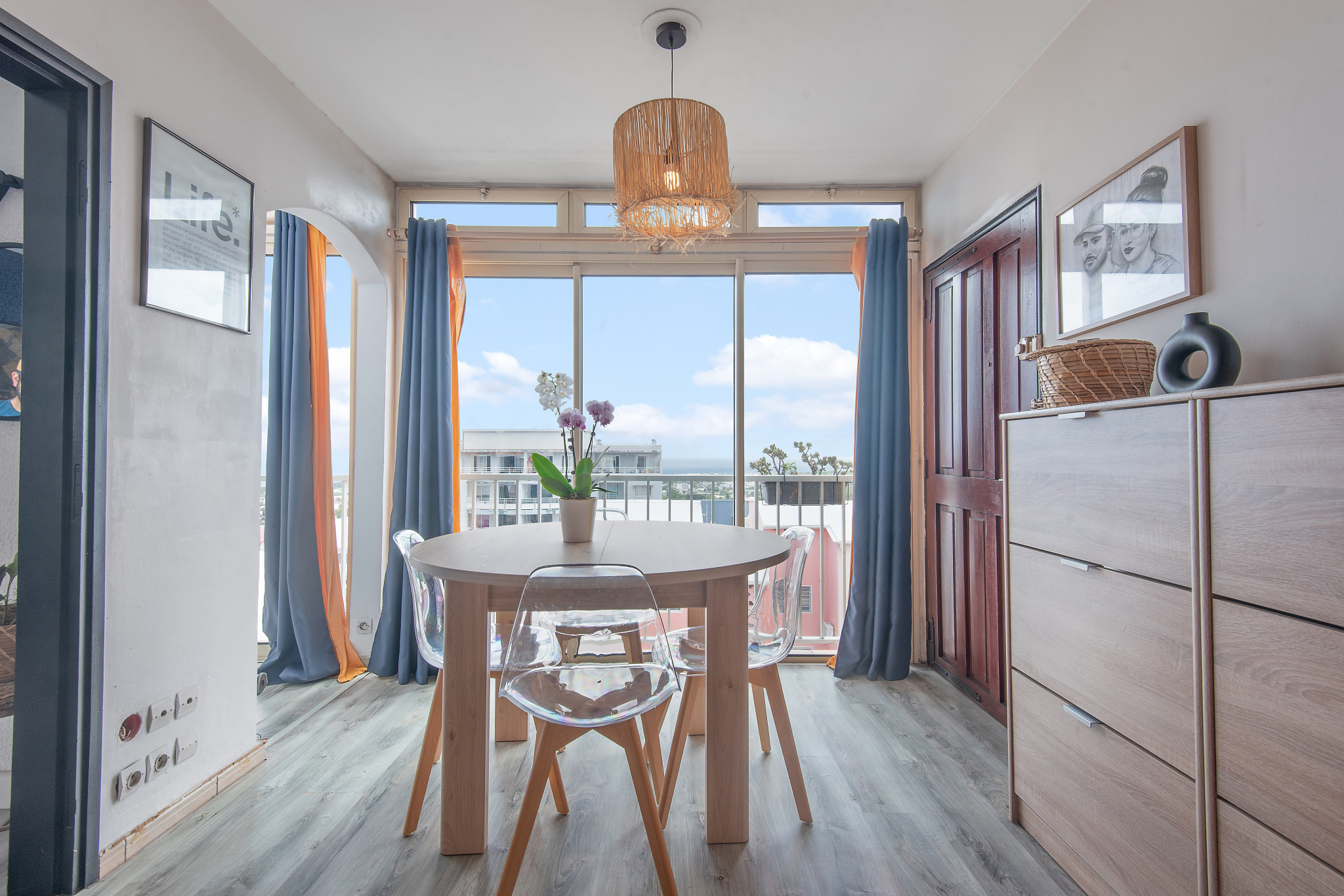 Appartement T4 duplex VUE MER - ST DENIS (Moufia)