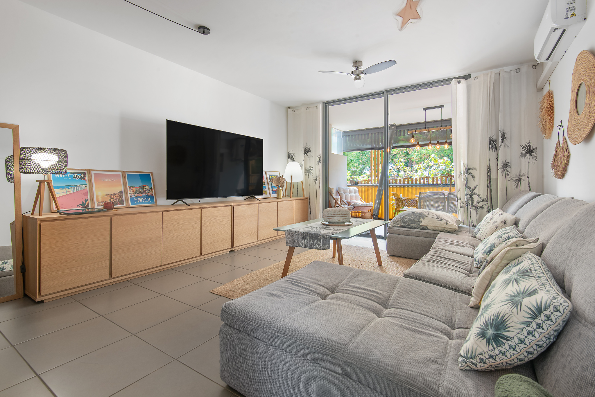 APPARTEMENT STANDING T4 - SAINT PAUL (FRONT DE MER)