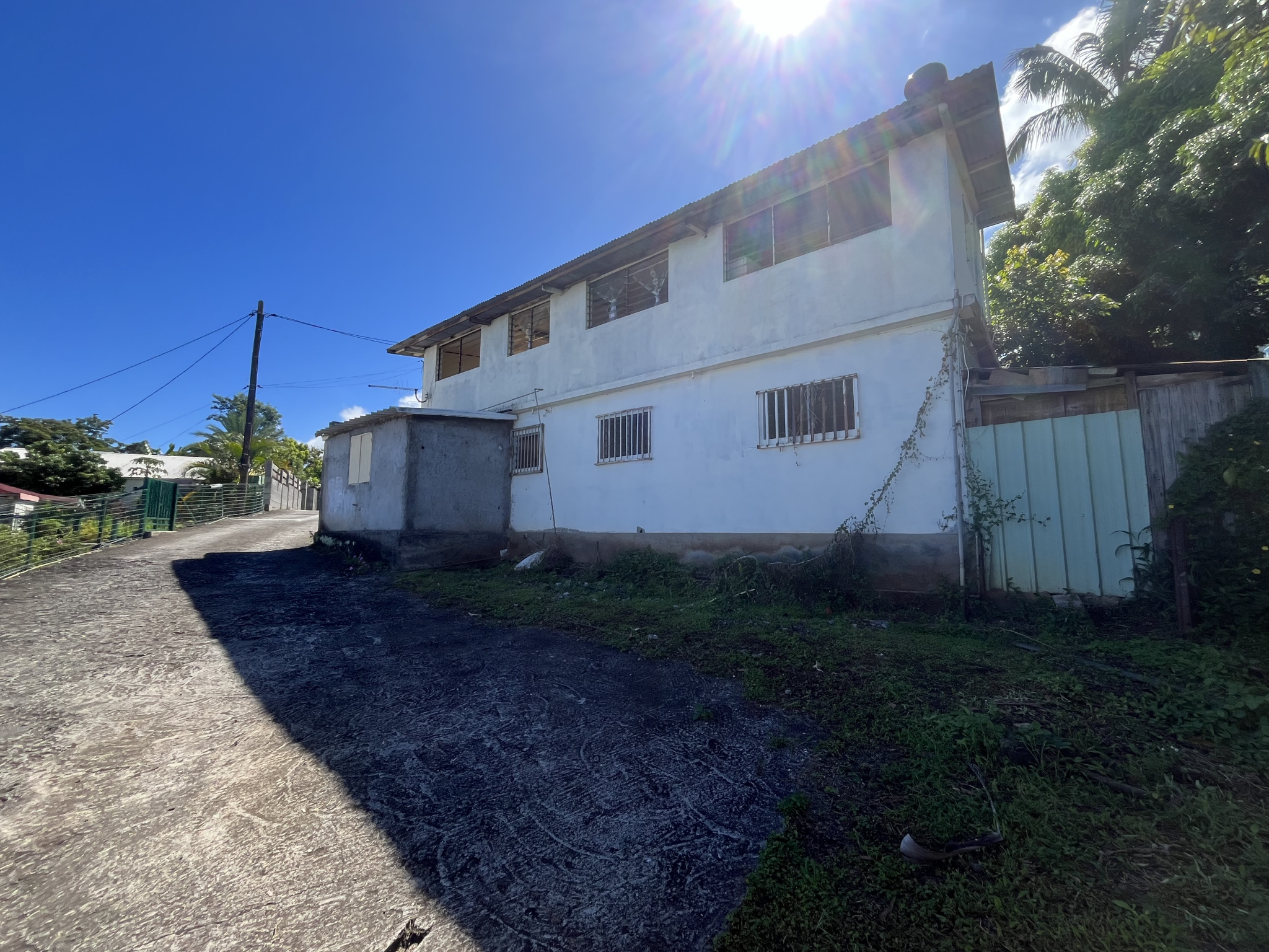 LA POSSESSION (PICHETTE) - MAISON 5 PIECES 127 m2 (terrain de 846m2)