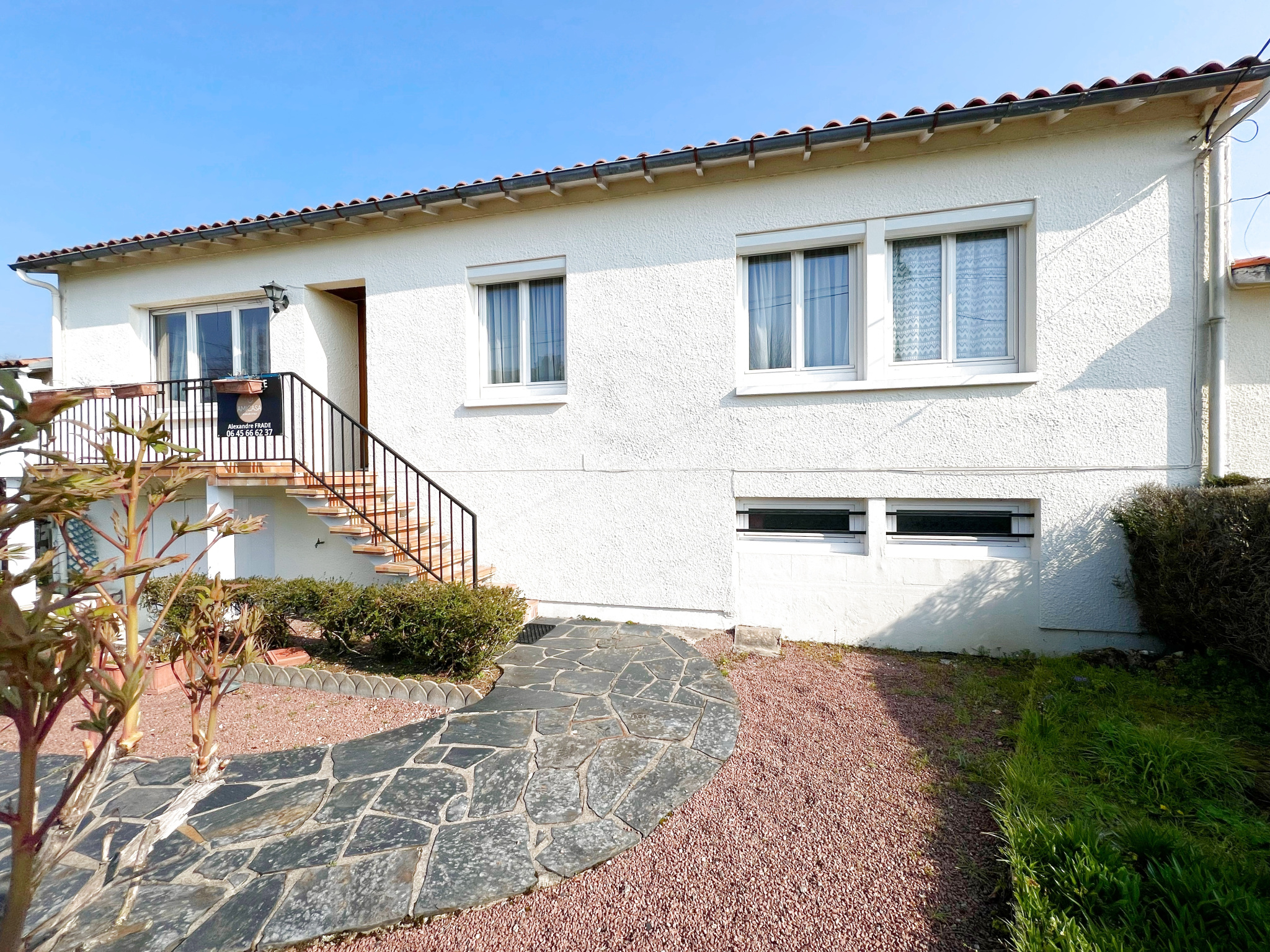 MAISON 105m2 - 3 chambres - SECTEUR SAINTE PEZENNE