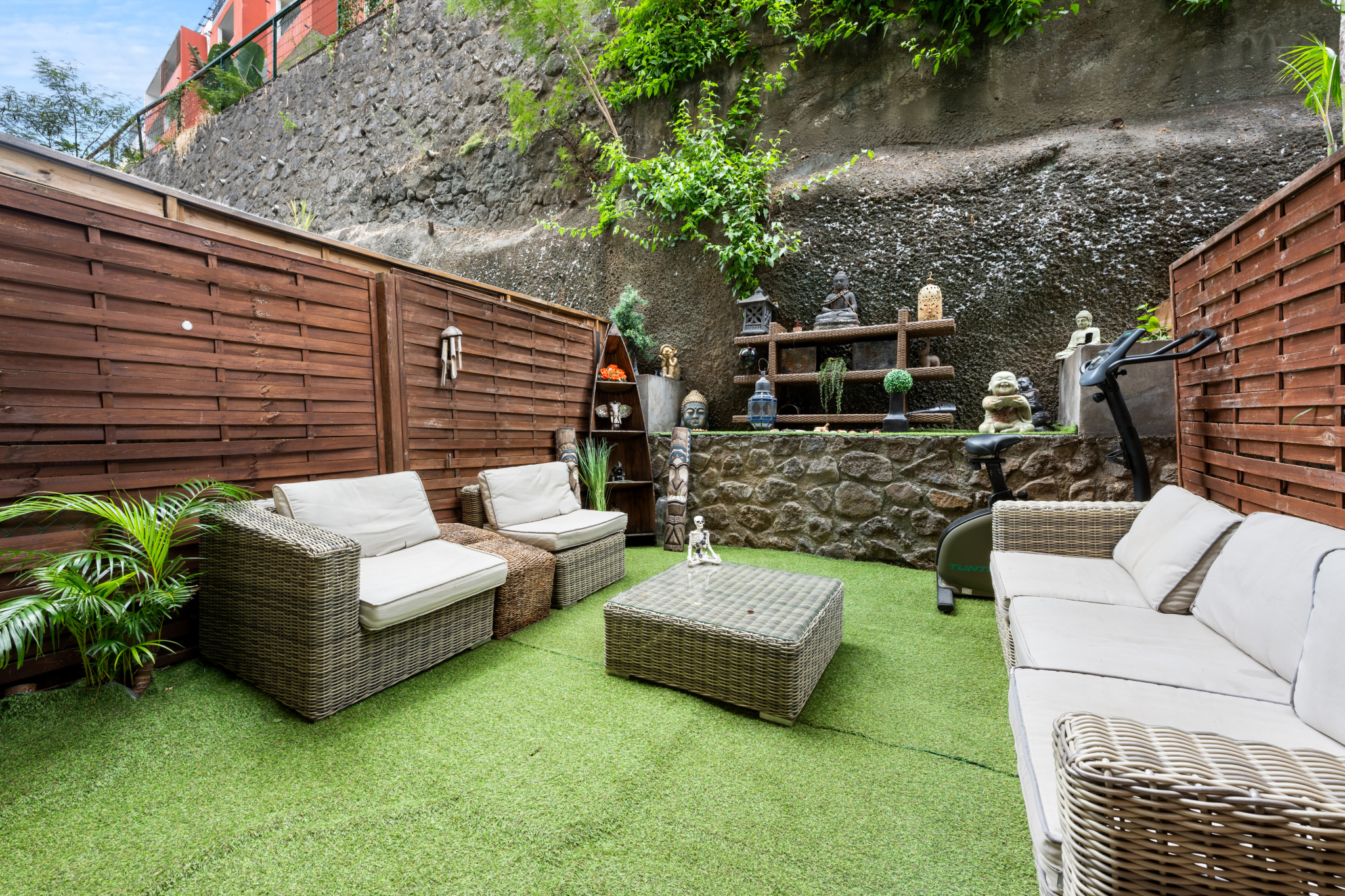 SAINT-DENIS (97400)   Studio libre 25m2 avec jardin privatif