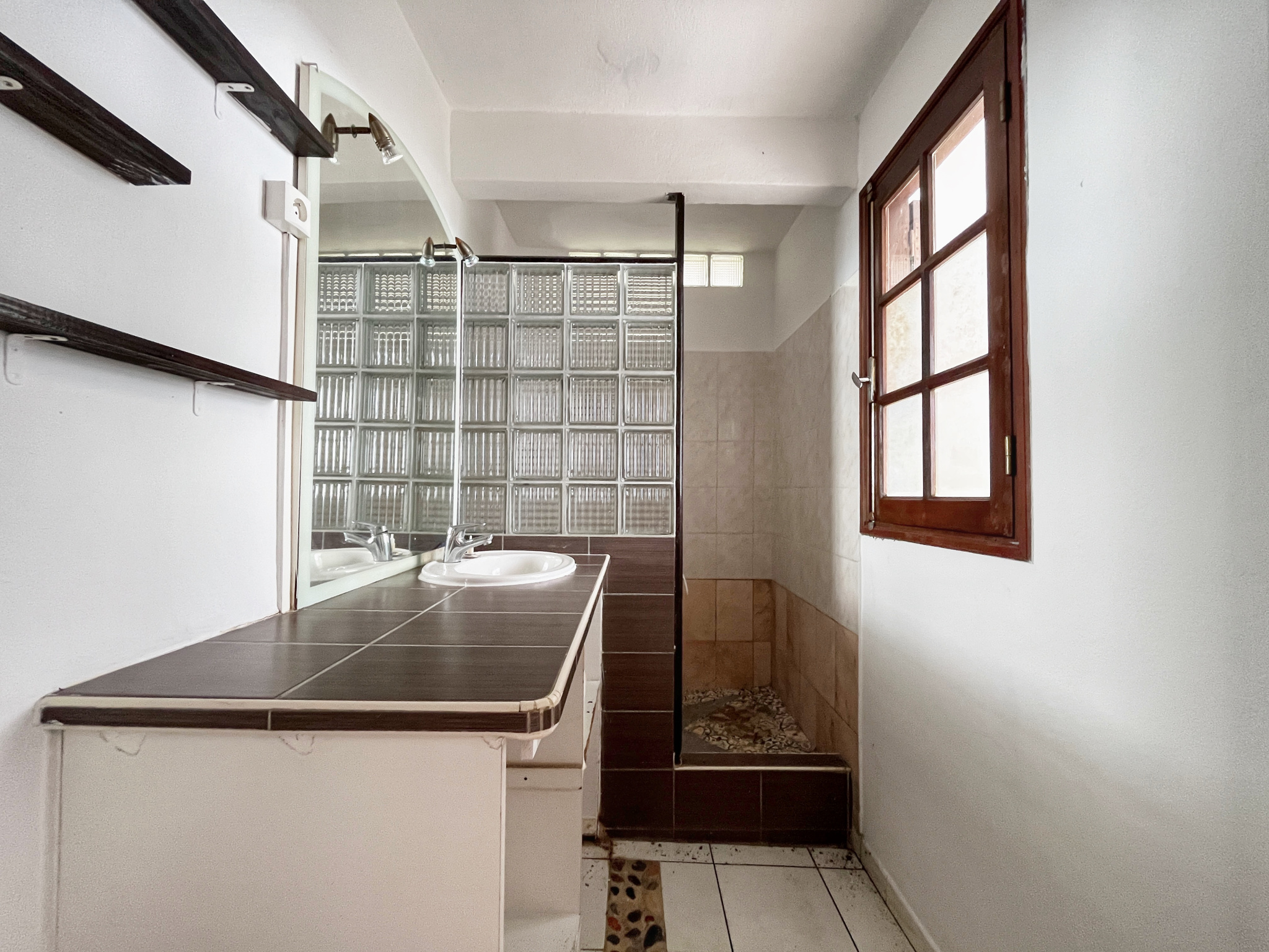 SAINTE MARIE (GRANDE MONTÉE) - MAISON T3 VUE MER ET MONTAGNE (TERRAIN 1 250m2)