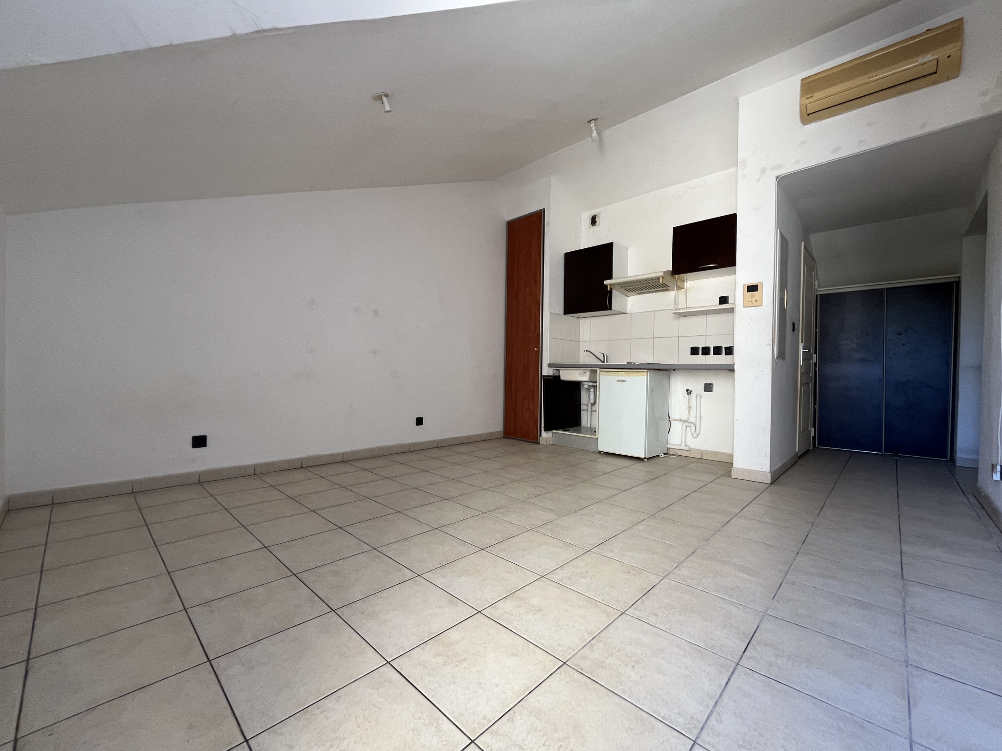 SAINT DENIS (MOUFIA) - STUDIO LIBRE RESIDENCE OCEANE