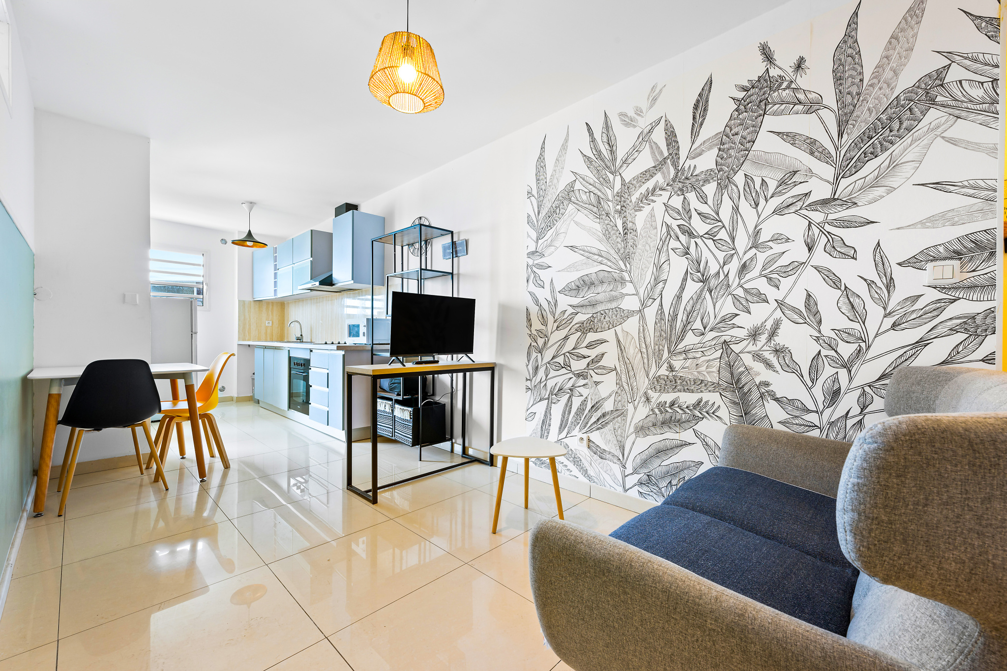 SAINTE CLOTILDE (BOIS DE NEFLES) - APPARTEMENT T2 LIBRE VUE MER