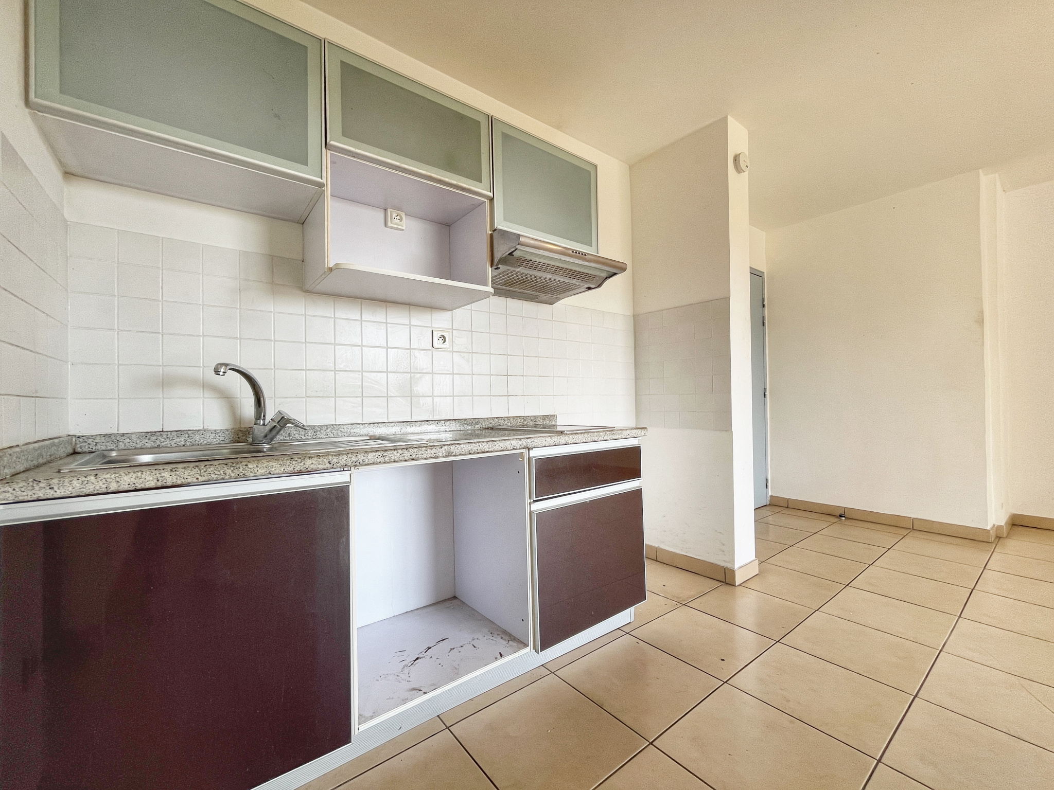 ST DENIS (MONTGAILLARD) - T2 LIBRE VUE MER