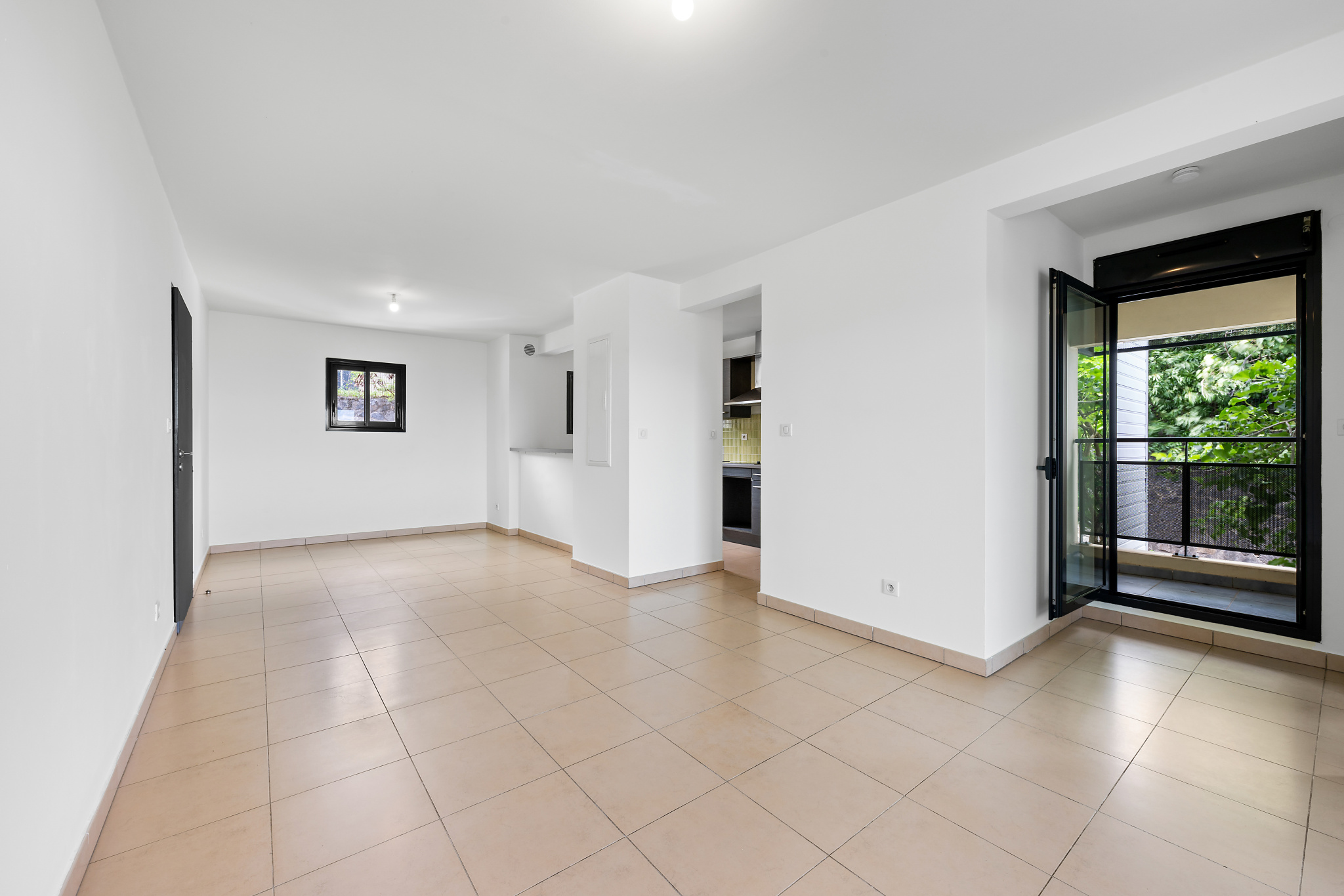 ST DENIS (BAS DE LA BRETAGNE) - APPARTEMENT LIBRE T3 - Résidence TEC TEC - BOX 2 Véhicules