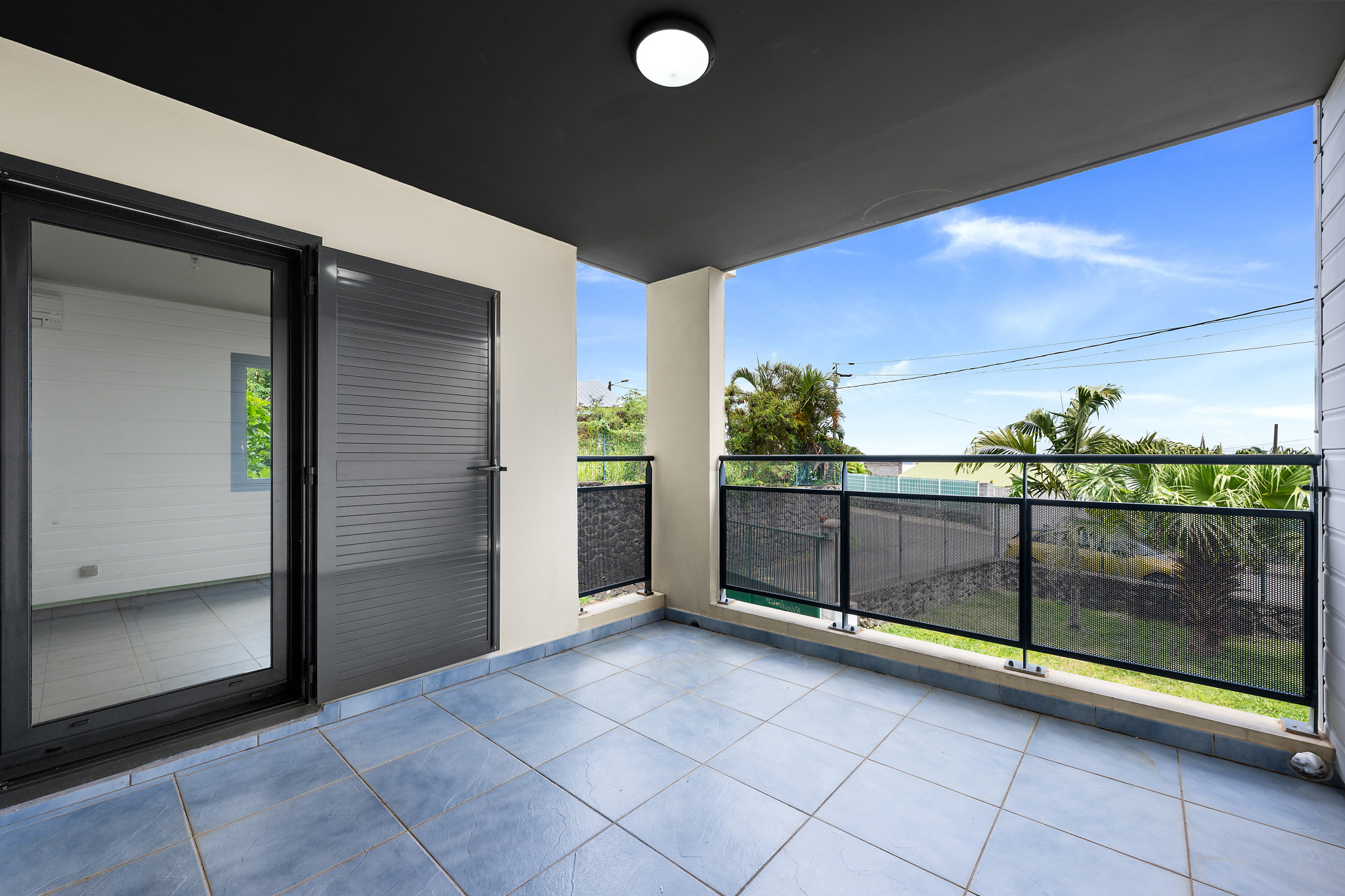 ST DENIS (BAS DE LA BRETAGNE) - APPARTEMENT LIBRE T3 - Résidence TEC TEC - BOX 2 Véhicules