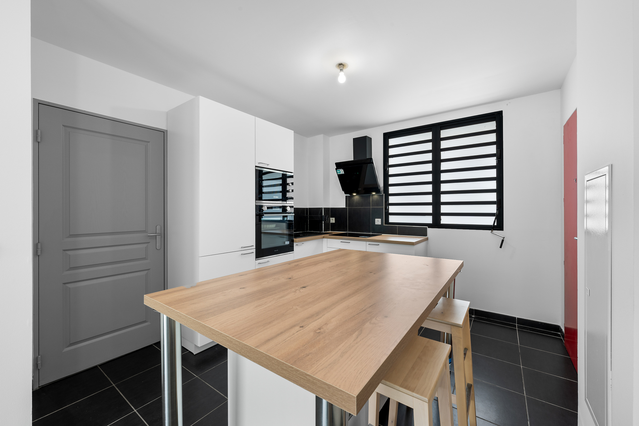 SAINT-DENIS (MONTGAILLARD)  - T2 SANS VIS-A-VIS LIBRE DE TOUTE OCCUPATION