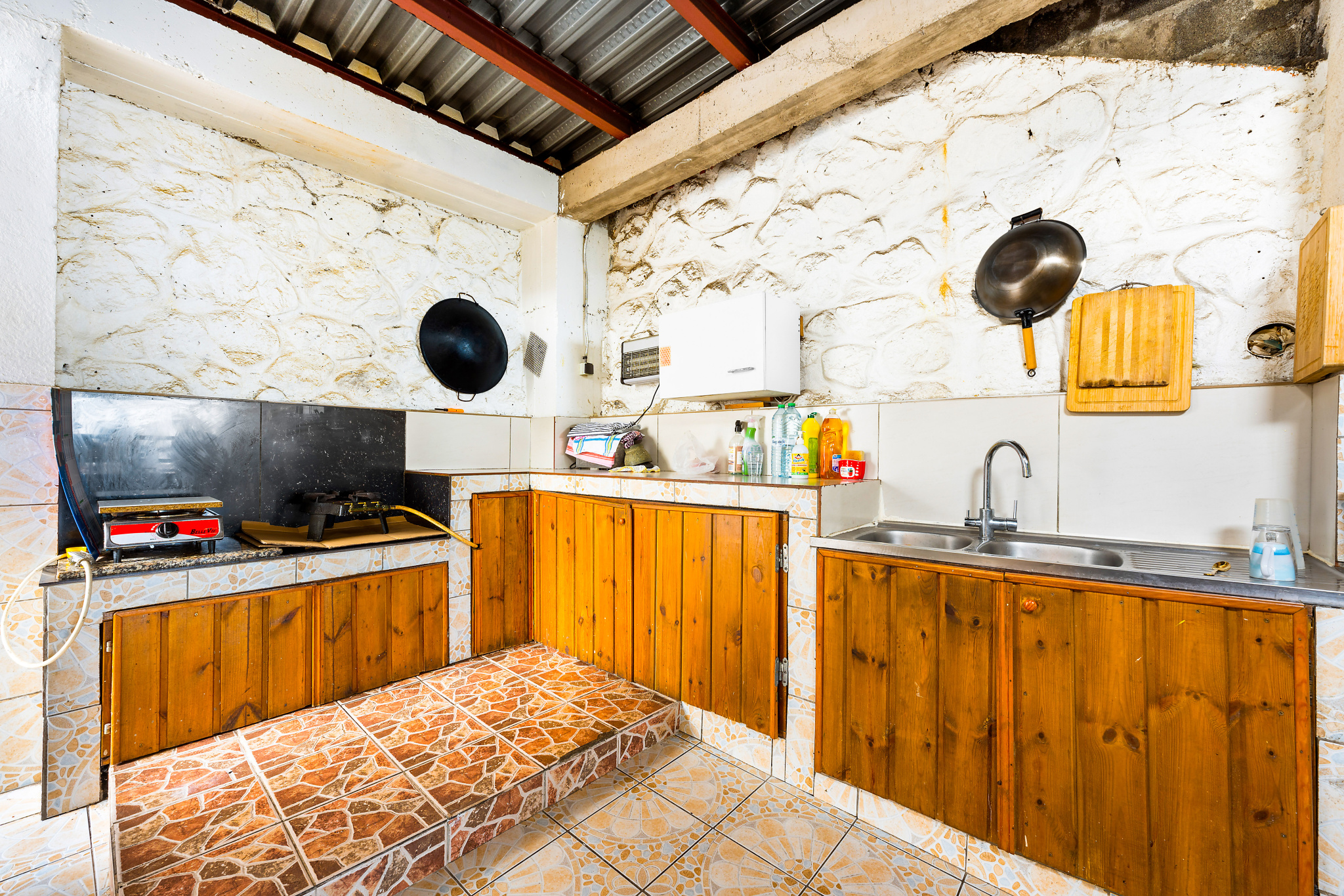 BOIS DE NEFLES ST PAUL - MAISON T6 223m2 SURFACE UTILE