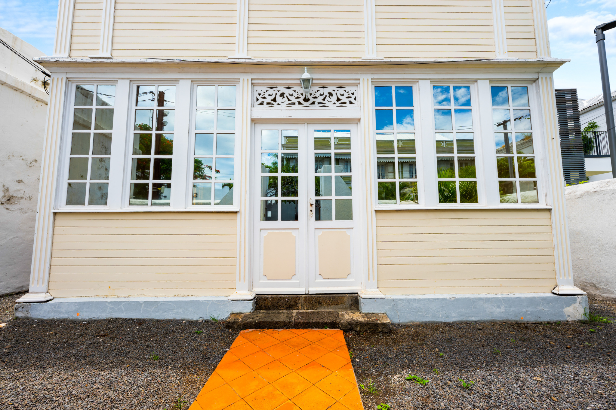 SAINT DENIS (CARRÉ D'OR) - MAISON CRÉOLE COUP DE COEUR