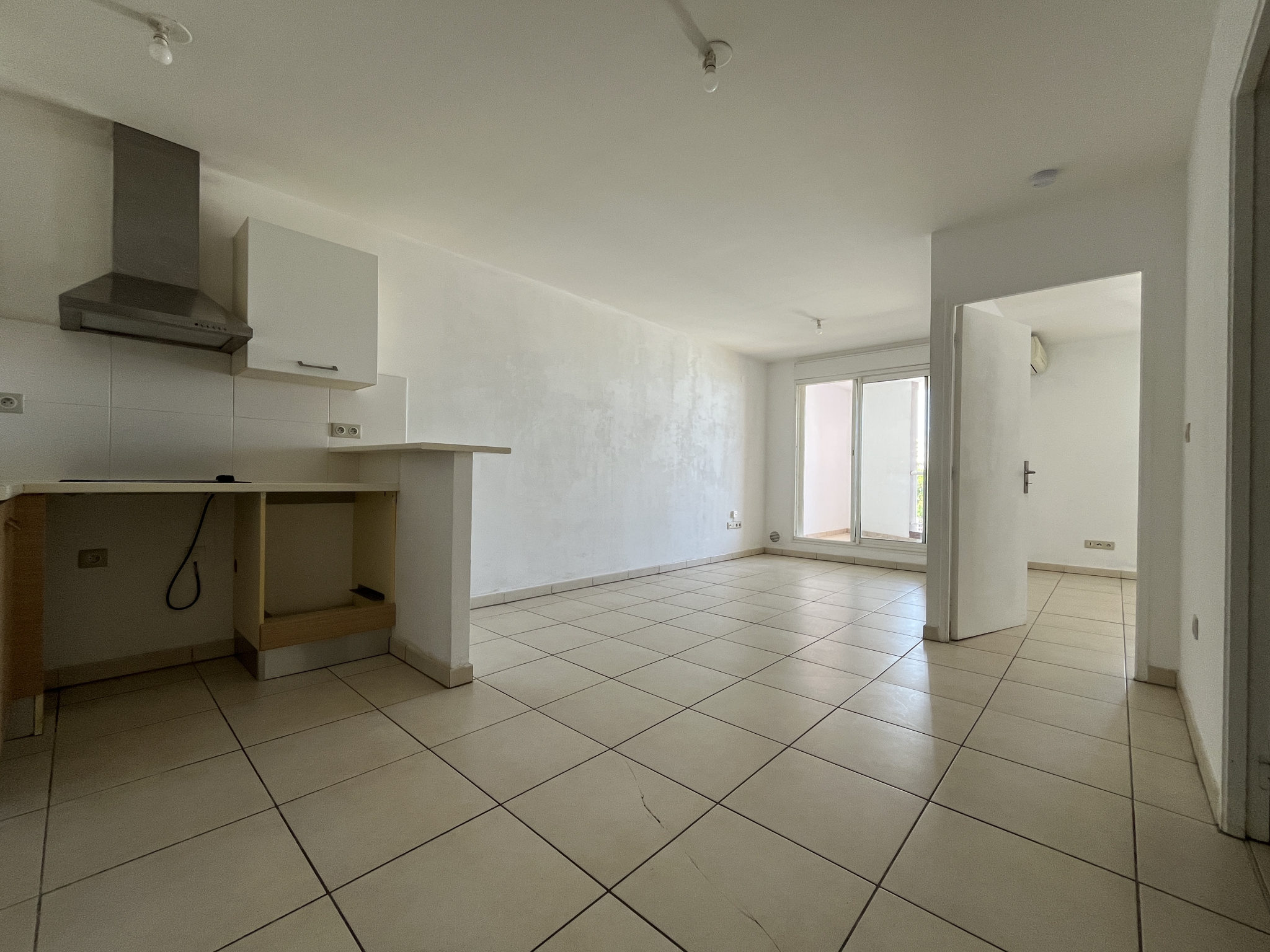 T2 LIBRE - Proche FAC - Vue mer - dernier étage