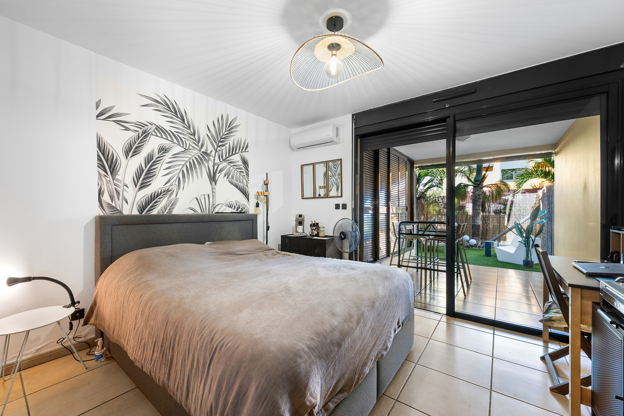 LA POSSESSION (BOEUF MORT) - STUDIO AVEC JARDIN DANS RESIDENCE SECURISEE