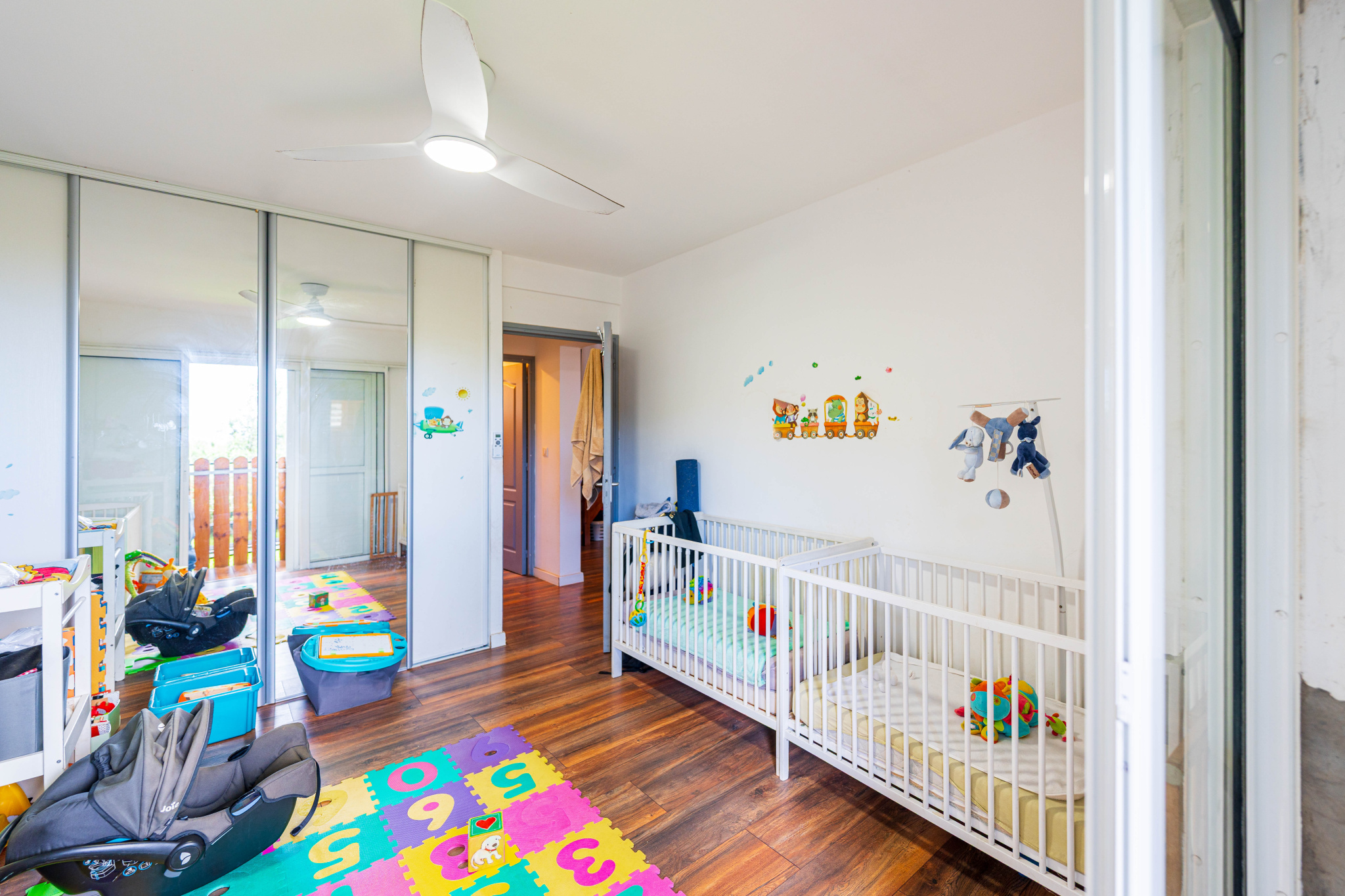 EXCLUSIVITE VILLA T5/6 A LA POSSESSION (Ravine à malheur)