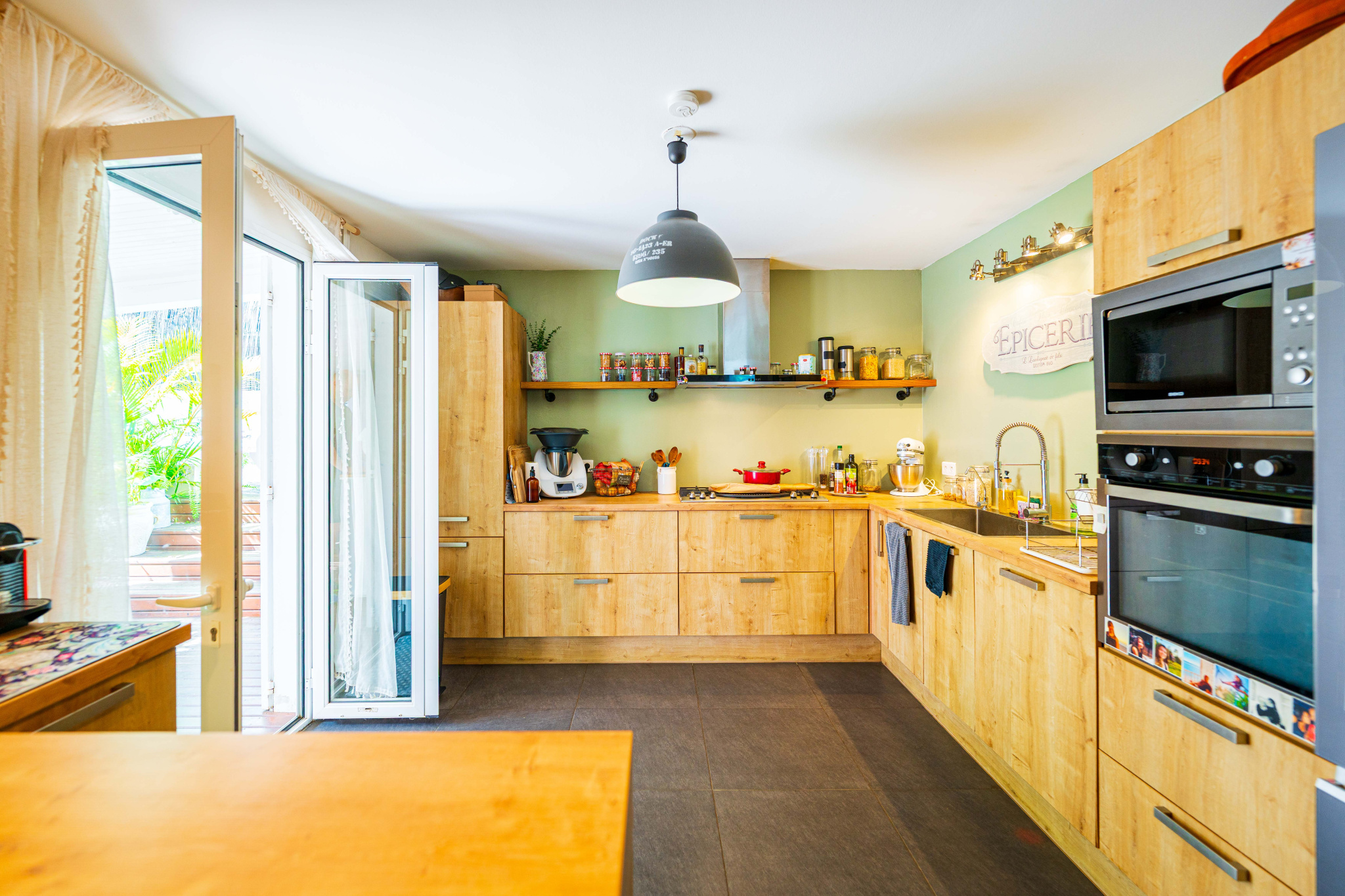 CHARMANTE MAISON T3 DE PLAIN PIED AVEC PISCINE  SECTEUR LA PLAINE SAINT PAUL