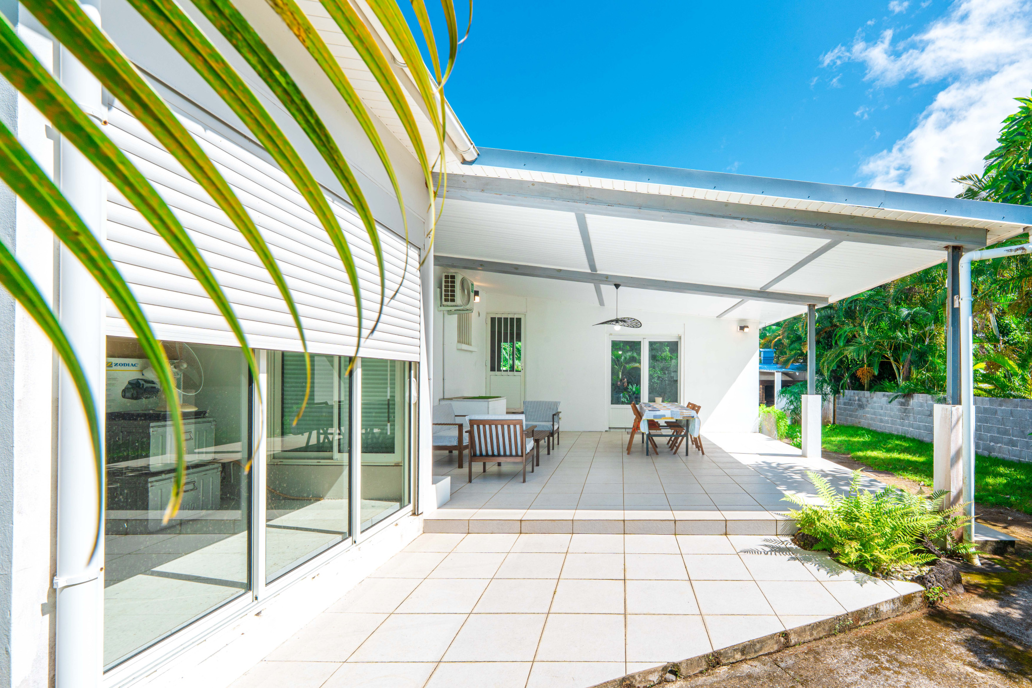 SAINT BENOIT - VILLA PLAIN-PIED AVEC PISCINE SANS VIS-A-VIS