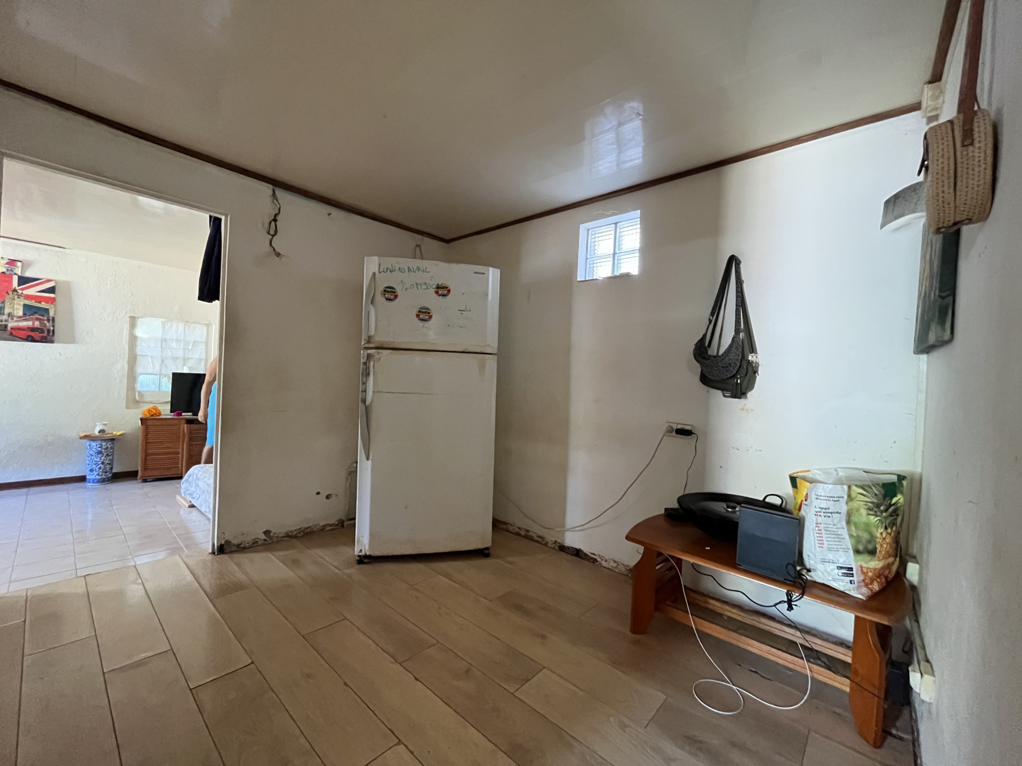 SAINT DENIS (BELLEPIERRE) - PETITE MAISON À 2 minutes du CHU   OPPORTUNITE à 130 000 € !