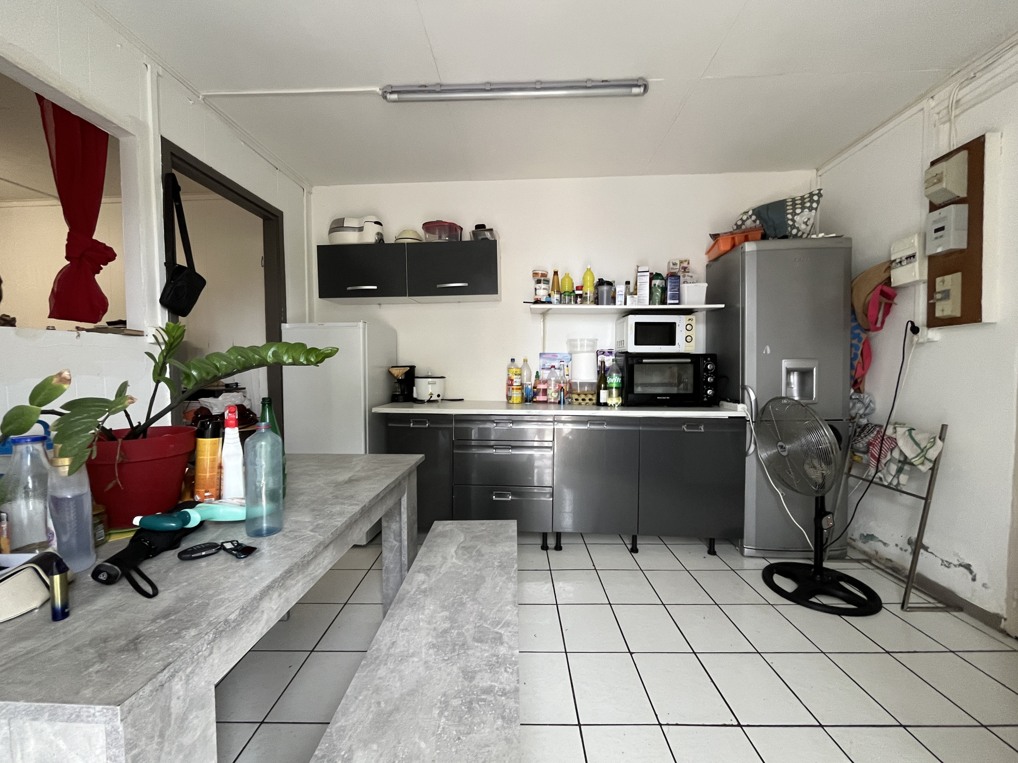 SAINT-DENIS - MAISON PROCHE CHU LOUEE