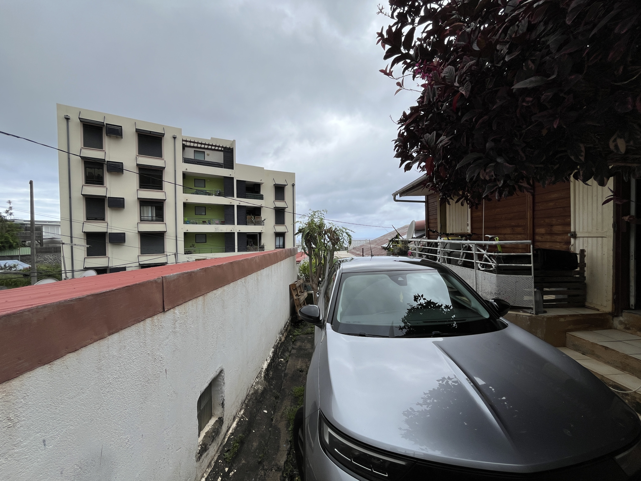 SAINT DENIS (BELLEPIERRE) - Maison - A deux pas du CHU - Louée