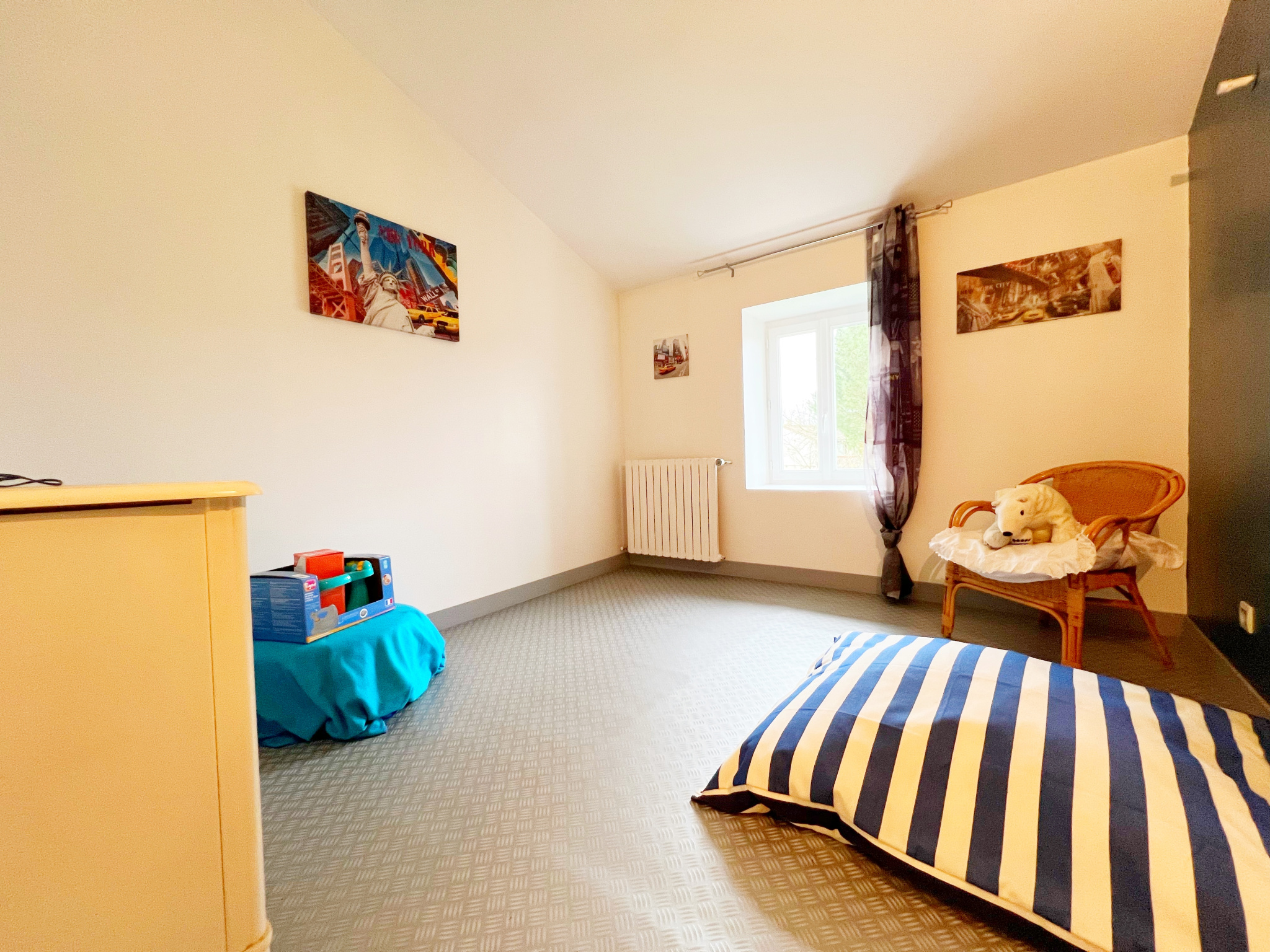 VOUHÉ - MAISON F5 AVEC PISCINE