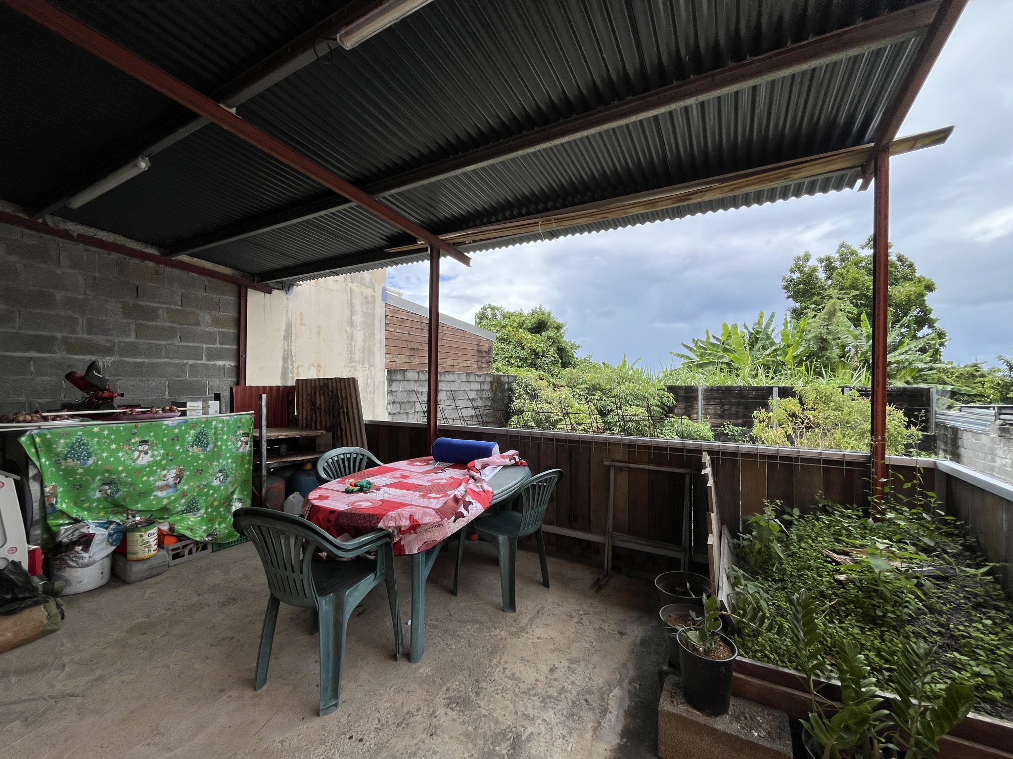 SAINT BENOIT (BRAS MADELEINE) - MAISON T4 LIBRE