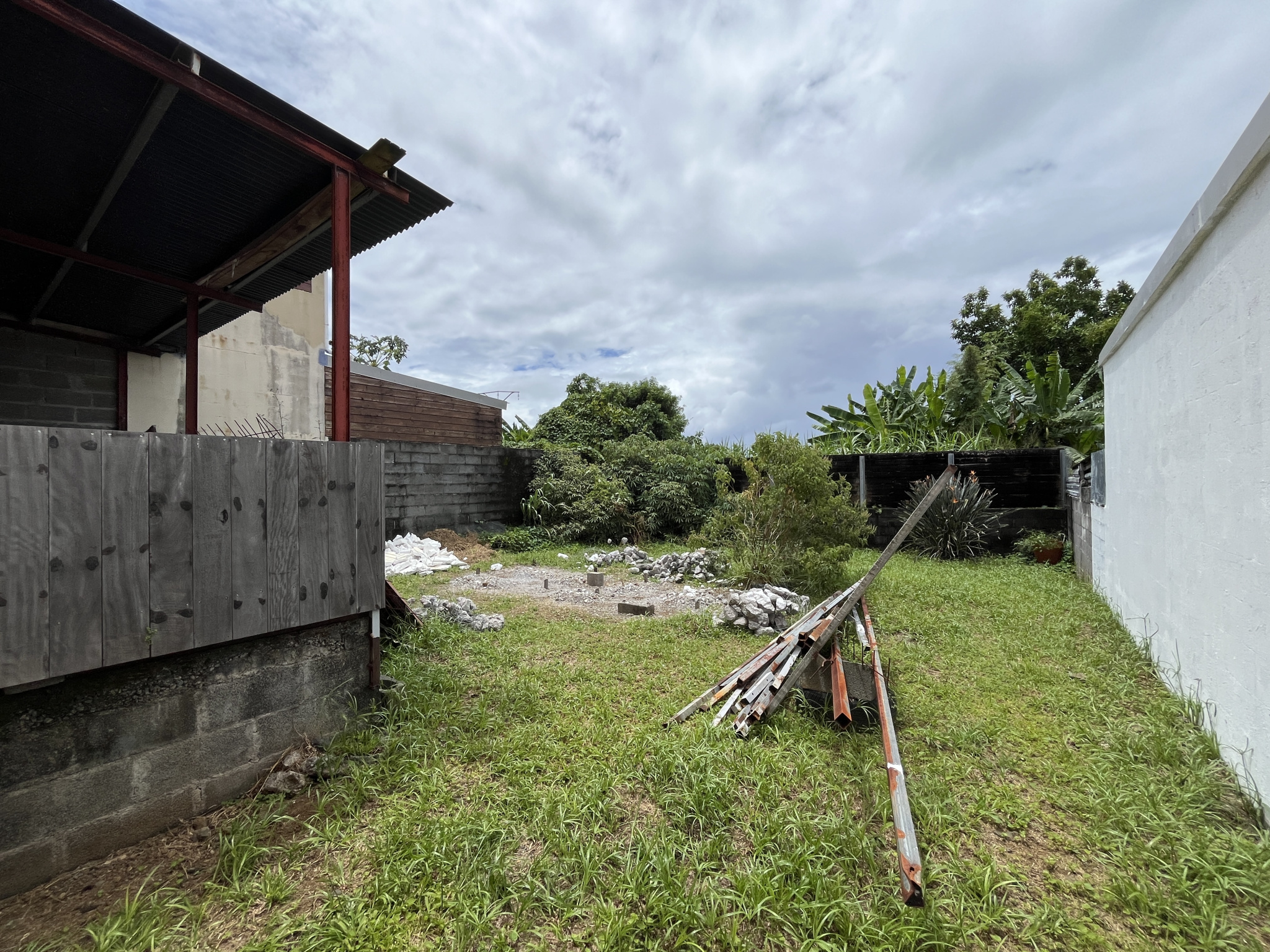 SAINT BENOIT (BRAS MADELEINE) - MAISON T4 LIBRE